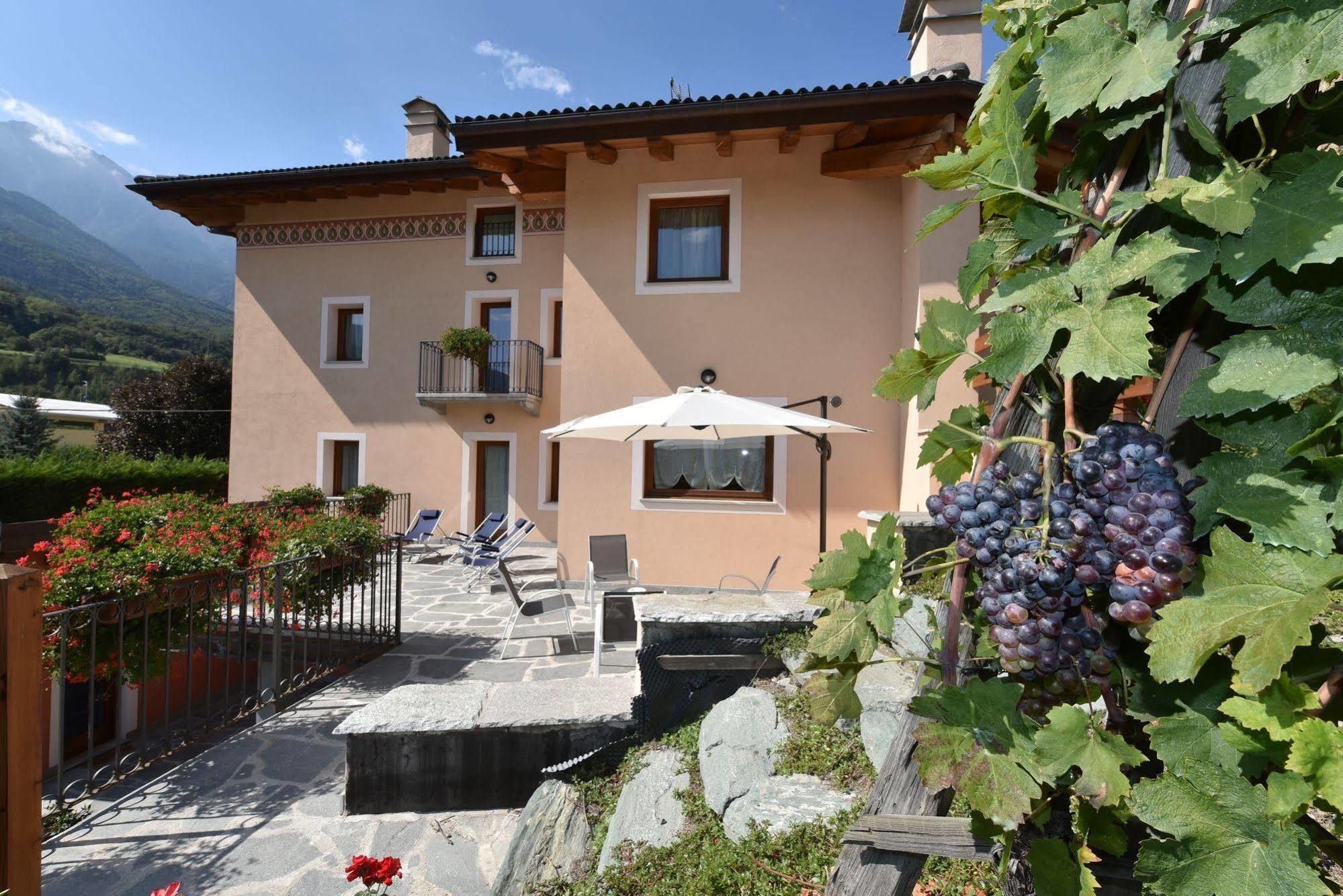 Villa Au Berceau Du Bien-Etre Chambave Exterior foto
